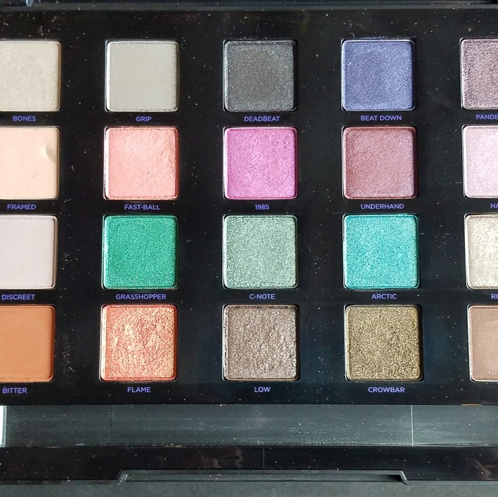 Eyeshadow bundle - Picture 10 of 10